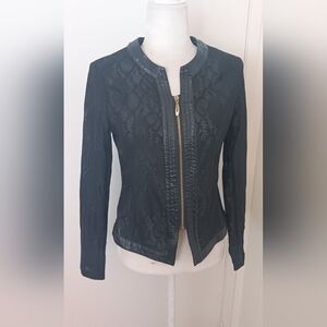 Chic Black Lace Women's Blazer